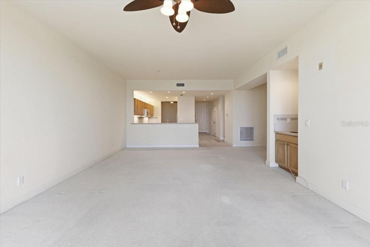 10045 LINKS LN #203, ROTONDA WEST, FL — photo 11