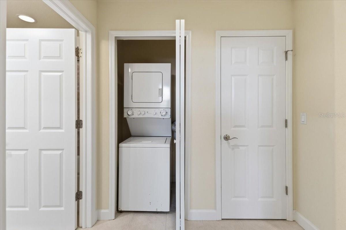10045 LINKS LN #203, ROTONDA WEST, FL — photo 33