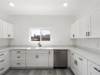 820 E DESOTO ST — photo 16