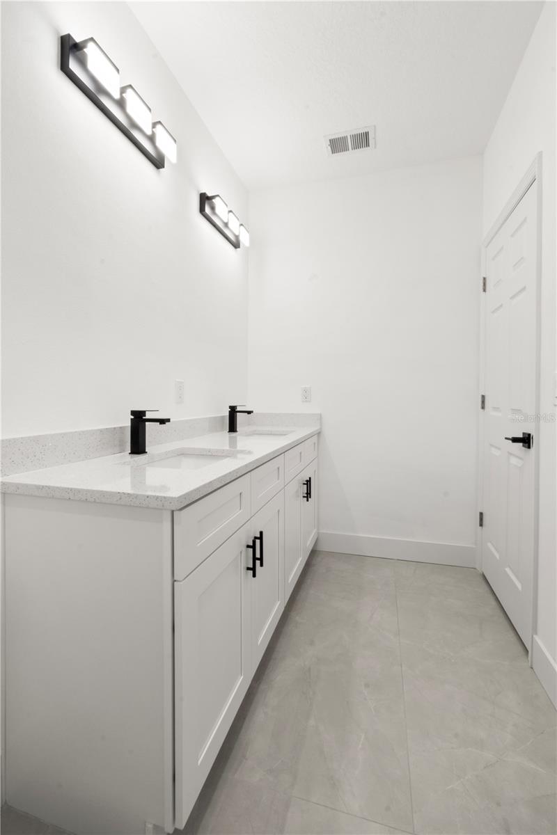 820 E DESOTO ST, CLERMONT, FL — photo 47