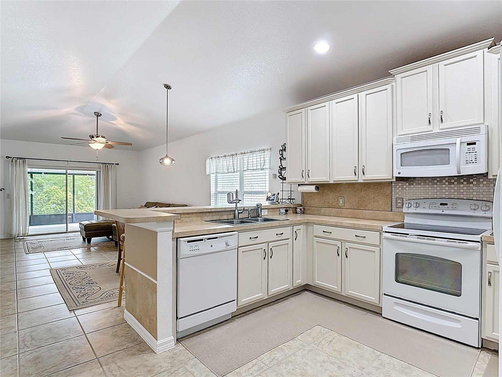 3447 HARLEQUIN DR, ST CLOUD, FL — photo 11