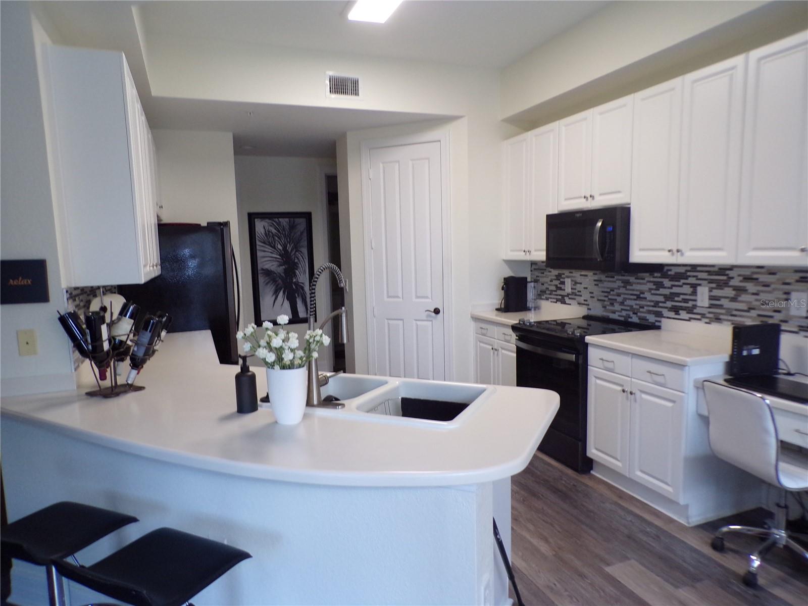 98 VIVANTE BLVD #9834, PUNTA GORDA, FL — photo 3