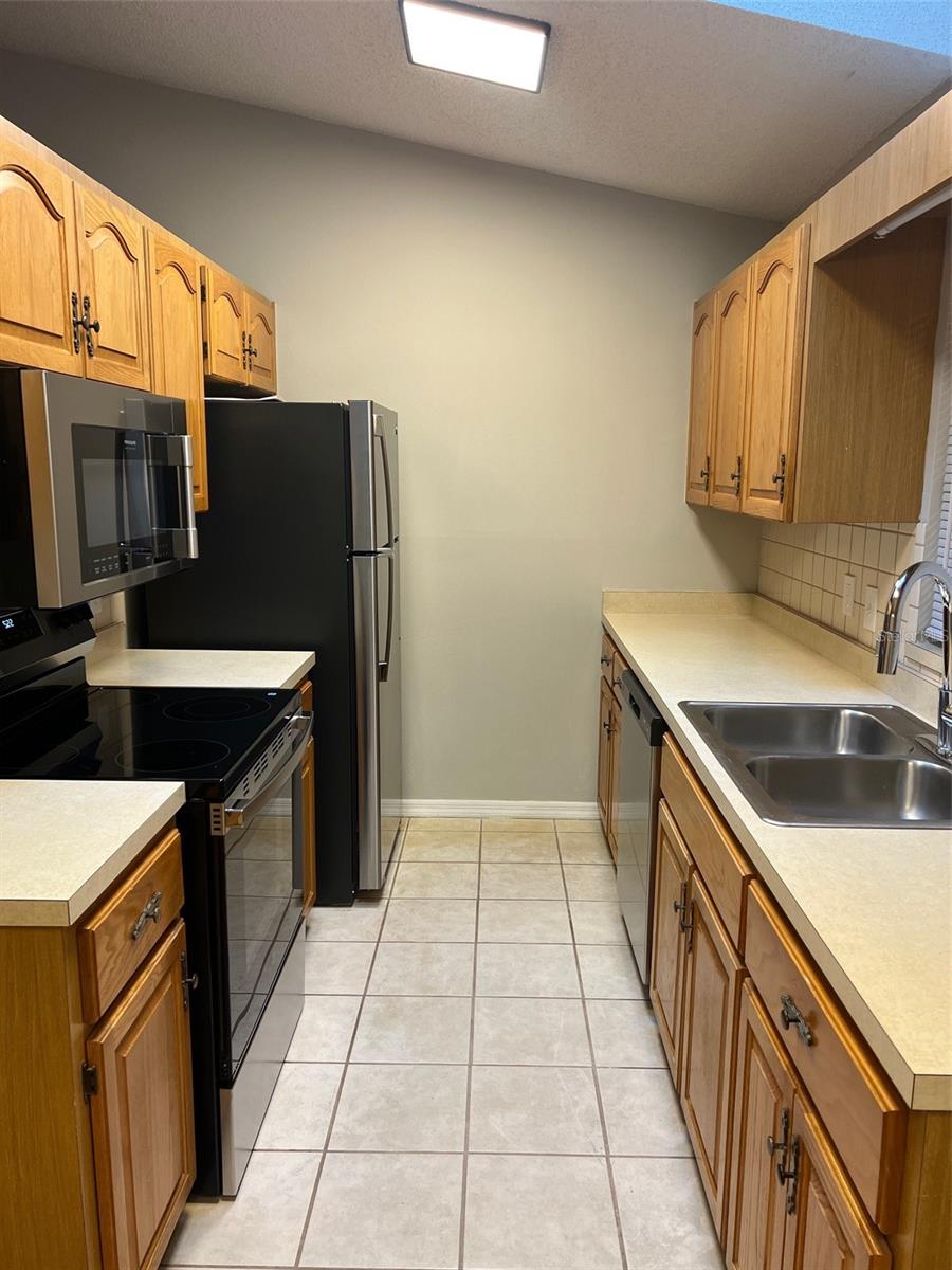 12449 ORANGEWOOD CIR #17, TAVARES, FL — photo 12