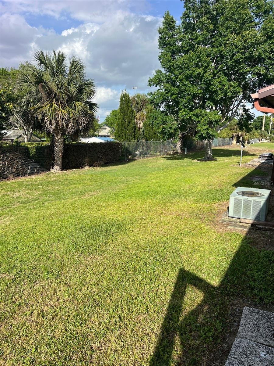 12449 ORANGEWOOD CIR #17, TAVARES, FL — photo 33