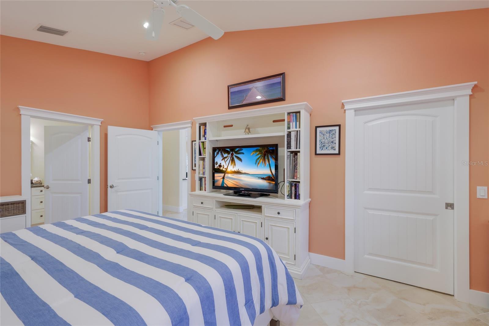 5701 CARISSA ST, HOLMES BEACH, FL — photo 32