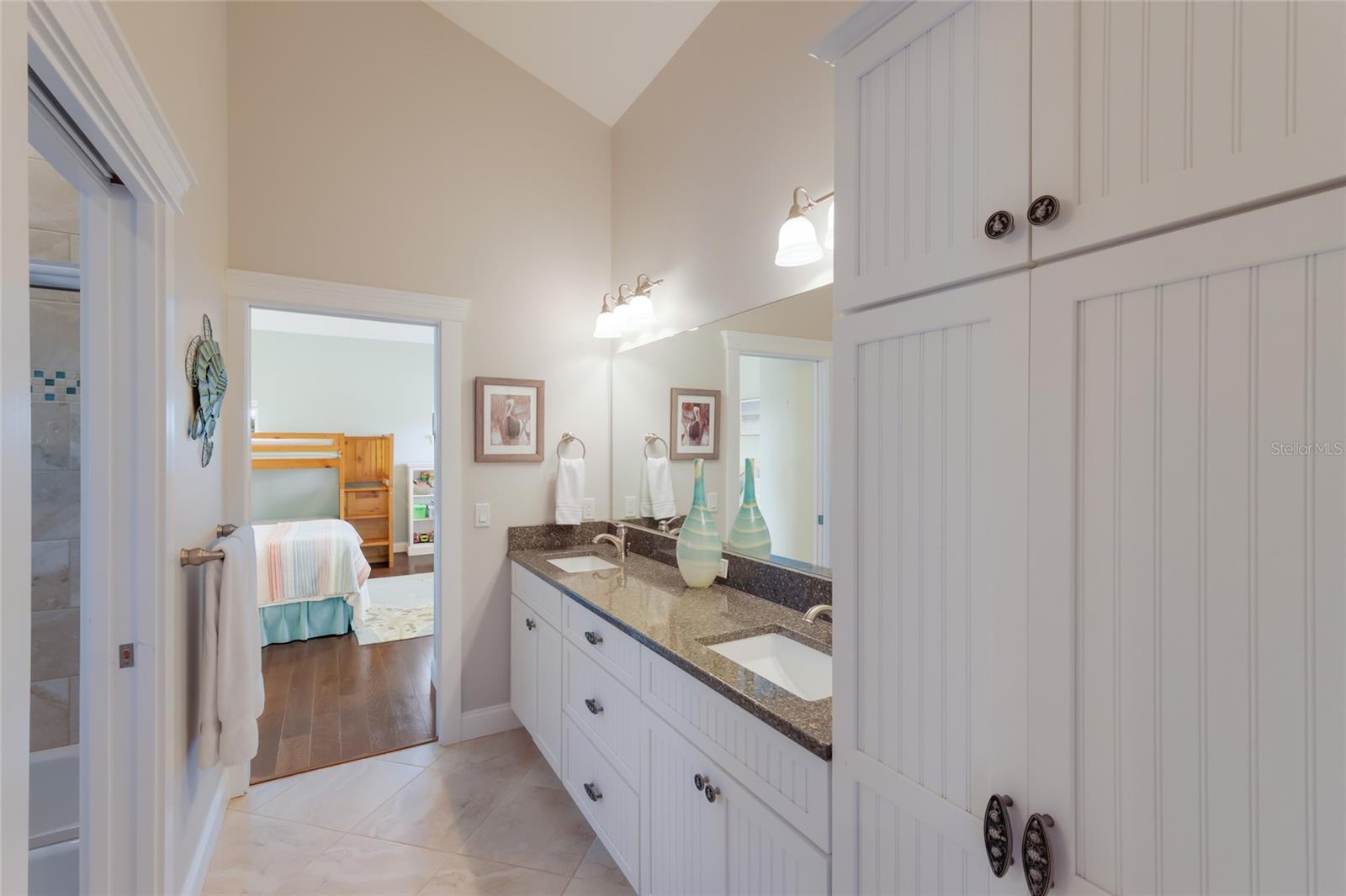 5701 CARISSA ST, HOLMES BEACH, FL — photo 40