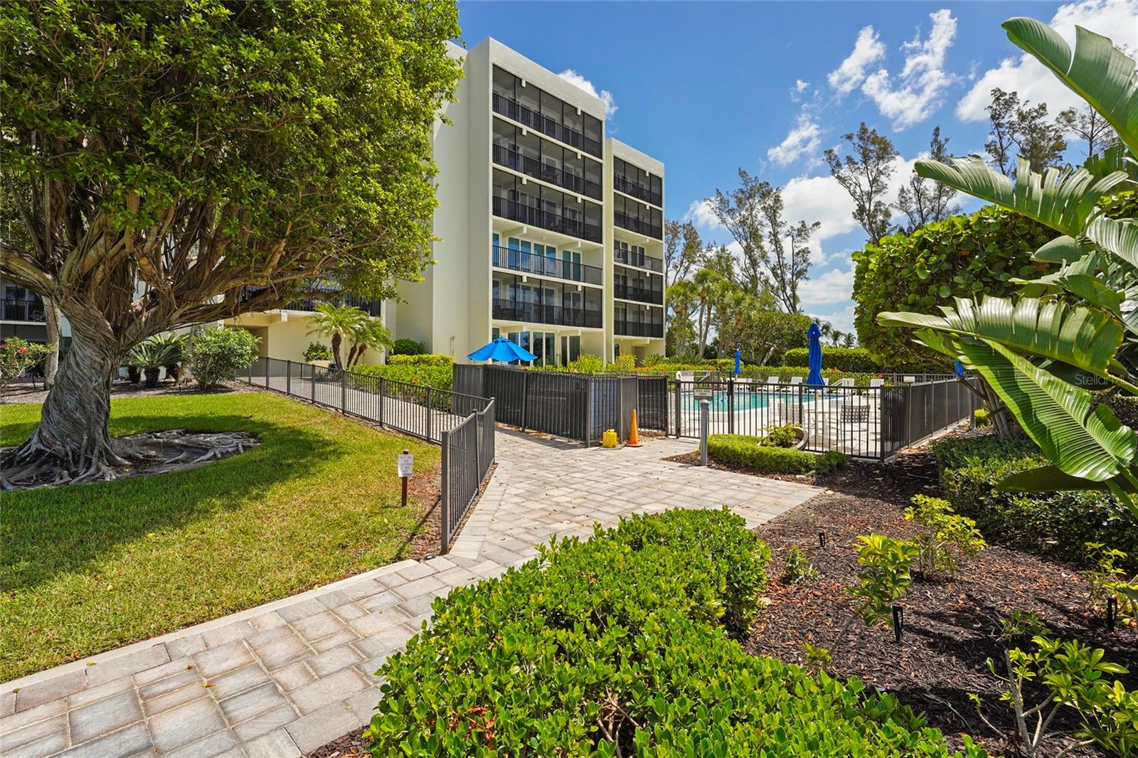 3240 GULF OF MEXICO DR #B104, LONGBOAT KEY, FL — photo 17