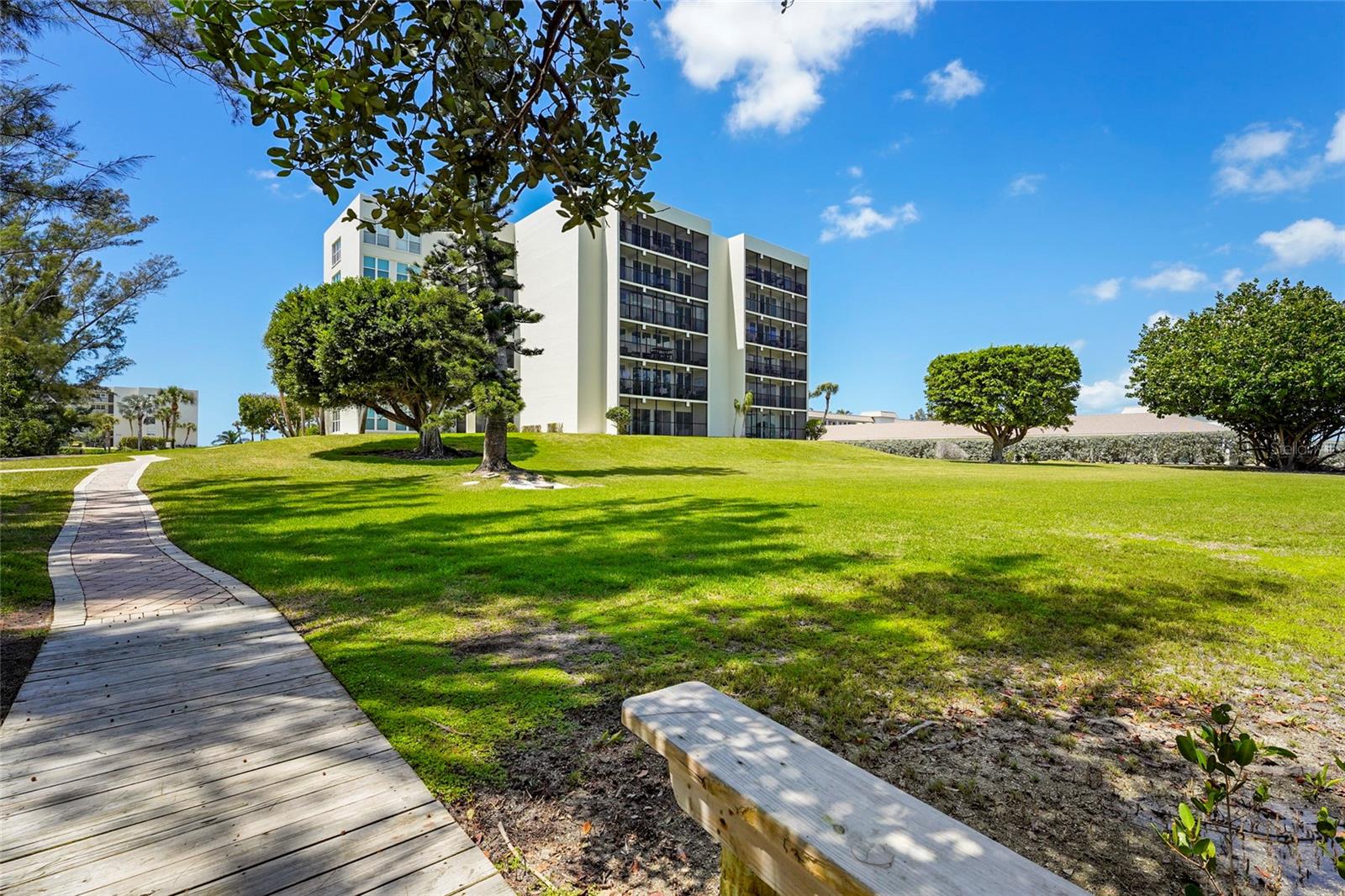 3240 GULF OF MEXICO DR #B104, LONGBOAT KEY, FL — photo 39