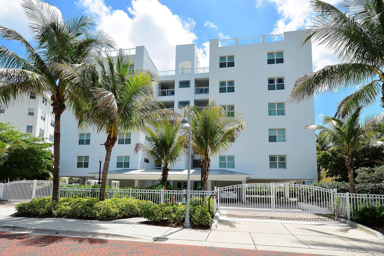 650 GOLDEN GATE PT #602, SARASOTA, FL — photo 2