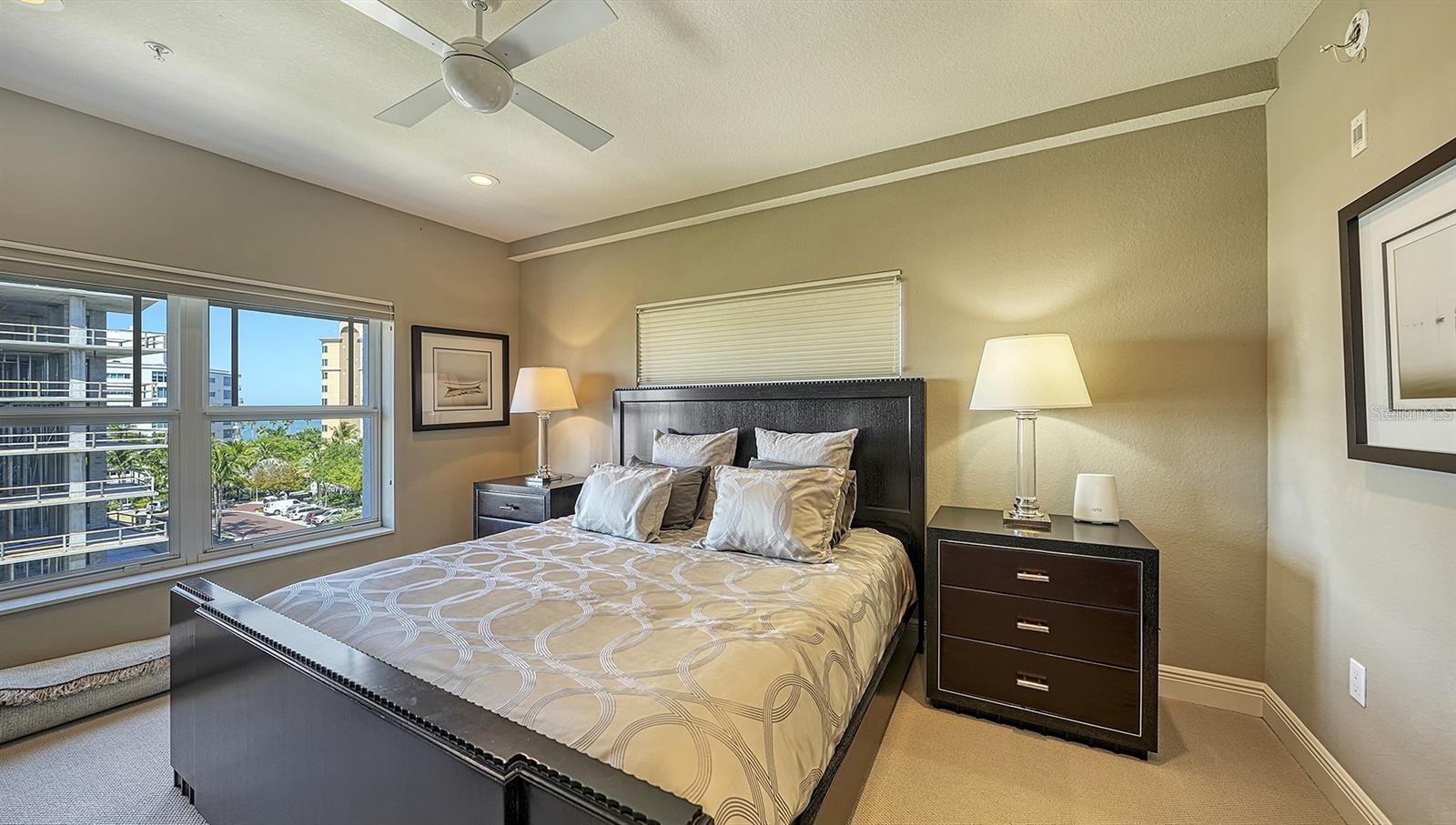 650 GOLDEN GATE PT #602, SARASOTA, FL — photo 32