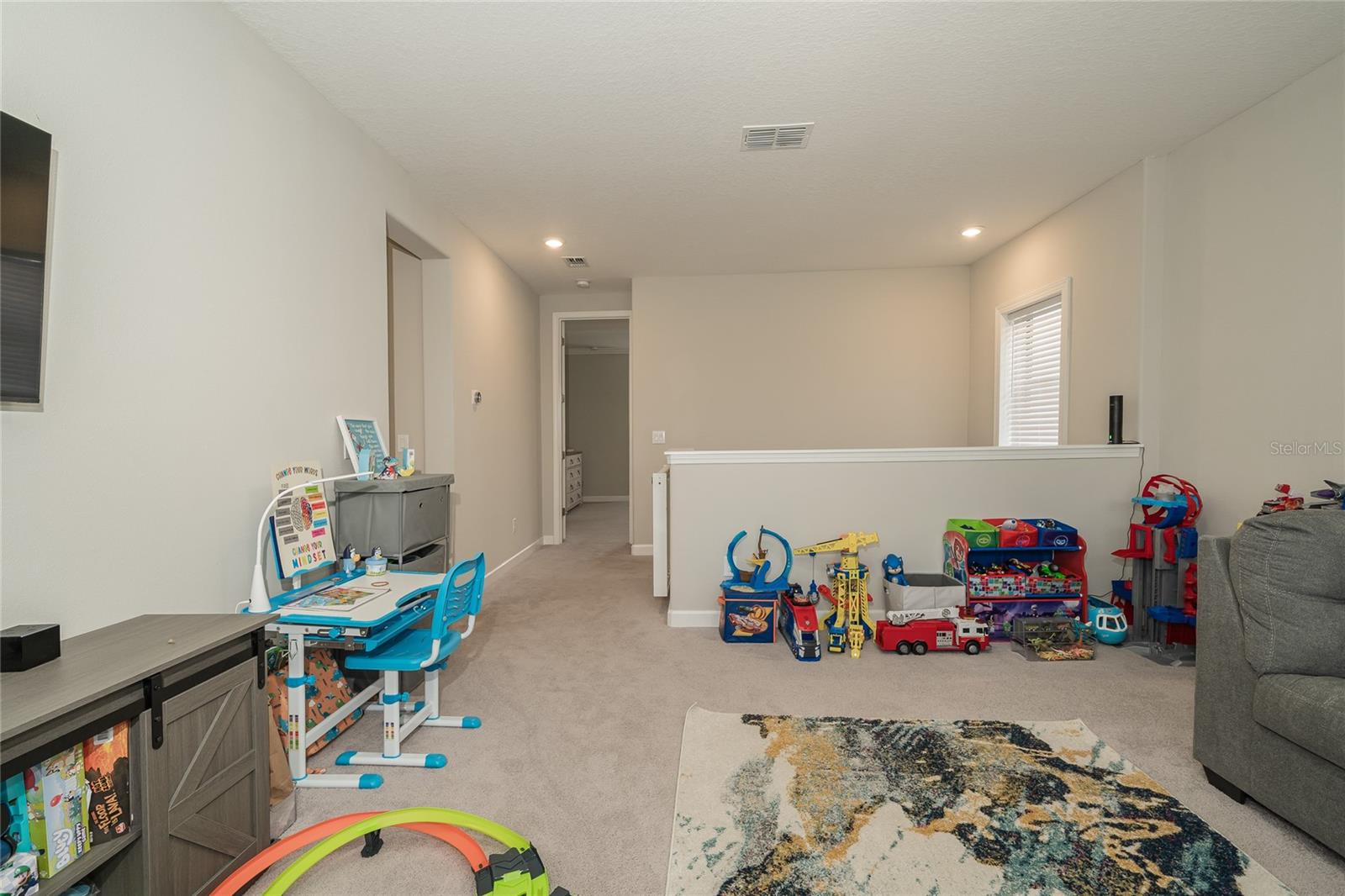 8099 LAGO MIST WAY, WESLEY CHAPEL, FL — photo 17