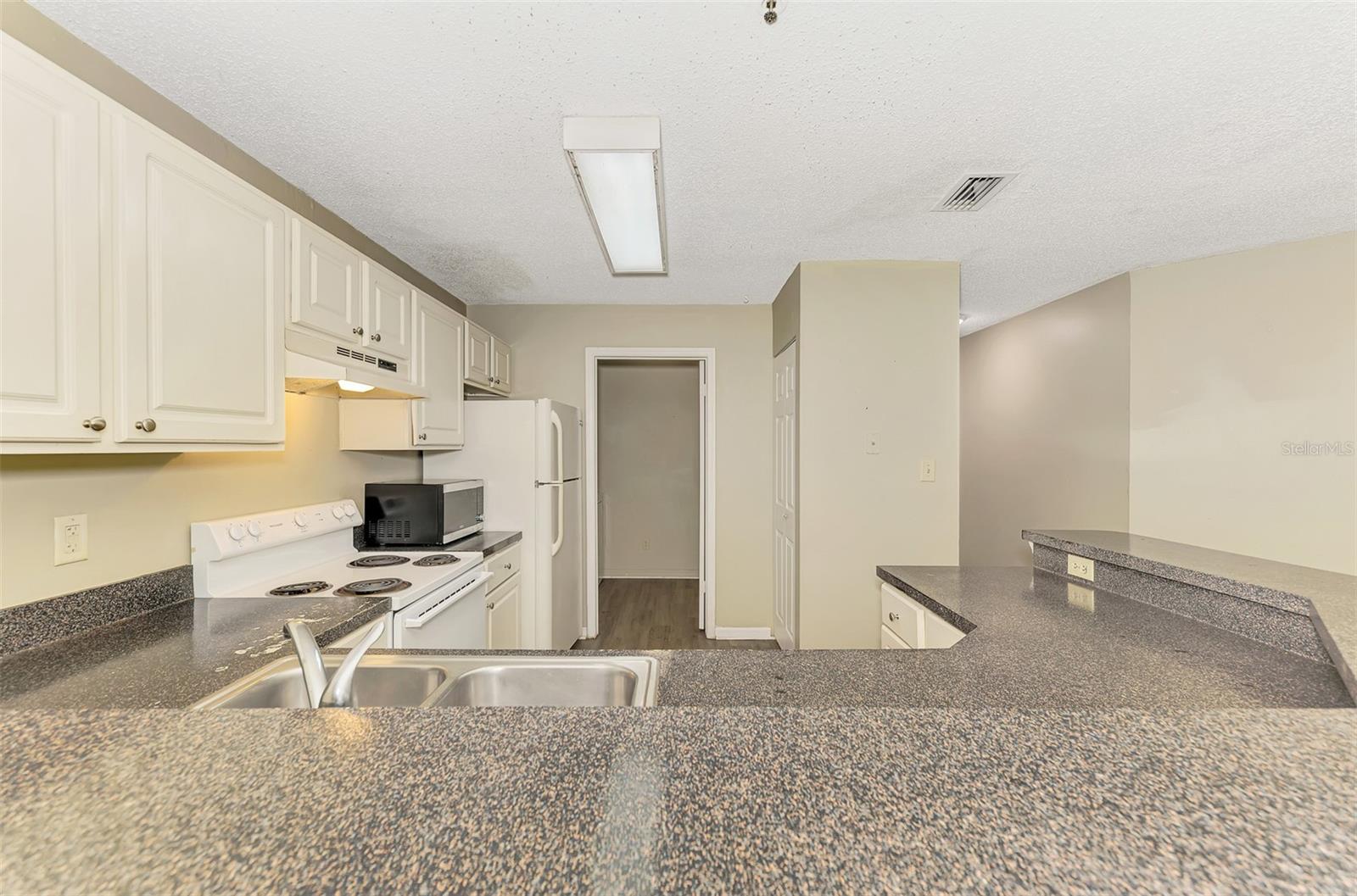 4045 CROCKERS LAKE BLVD #11, SARASOTA, FL — photo 16