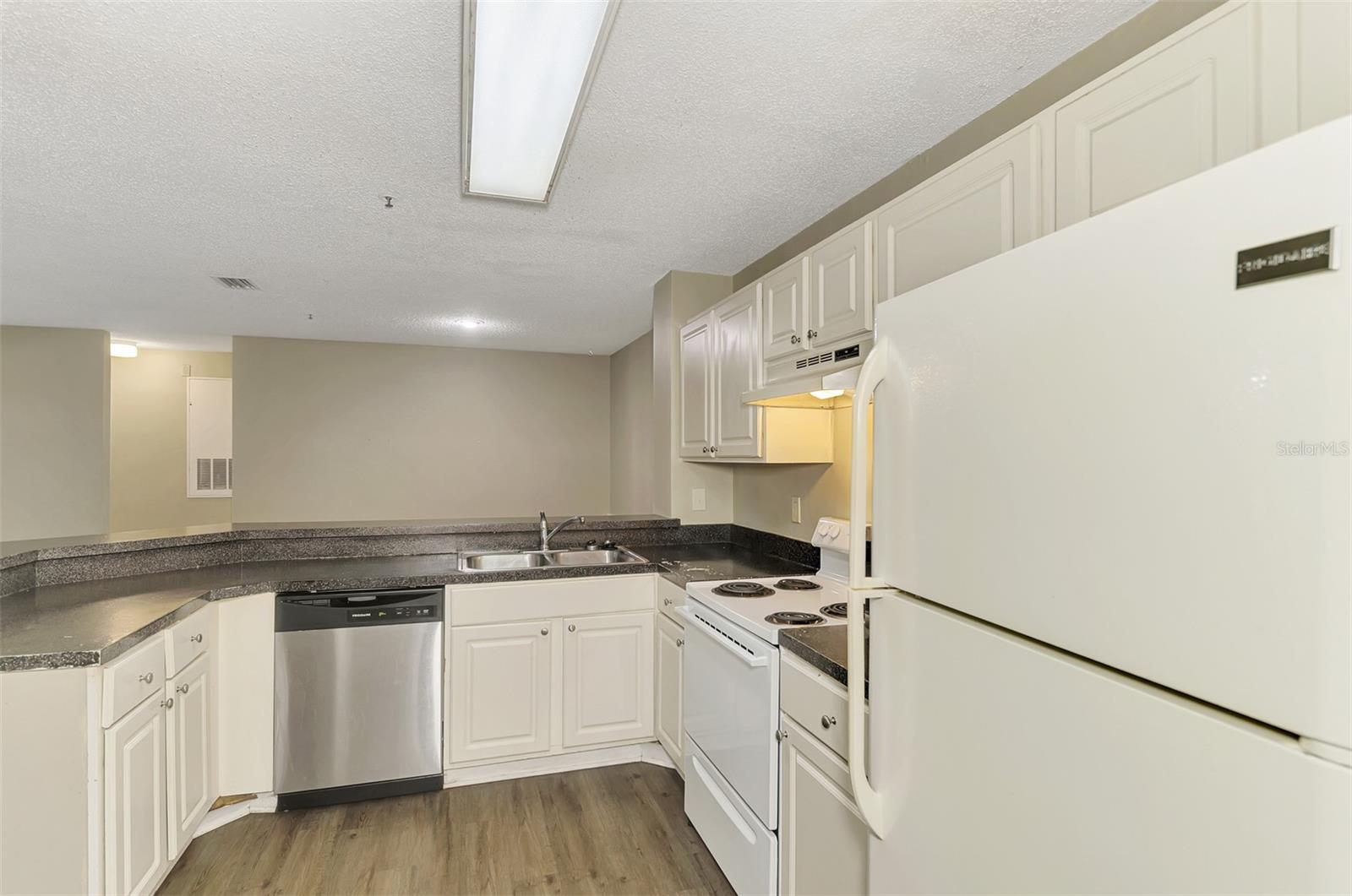 4045 CROCKERS LAKE BLVD #11, SARASOTA, FL — photo 21