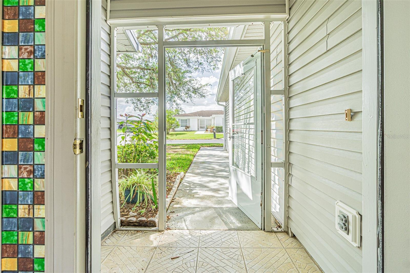 11204 COREY PAVIN LN, SAN ANTONIO, FL — photo 7