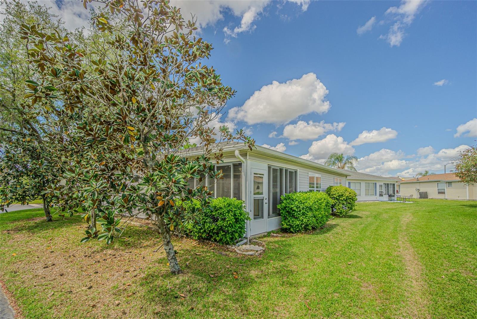 11204 COREY PAVIN LN, SAN ANTONIO, FL — photo 15