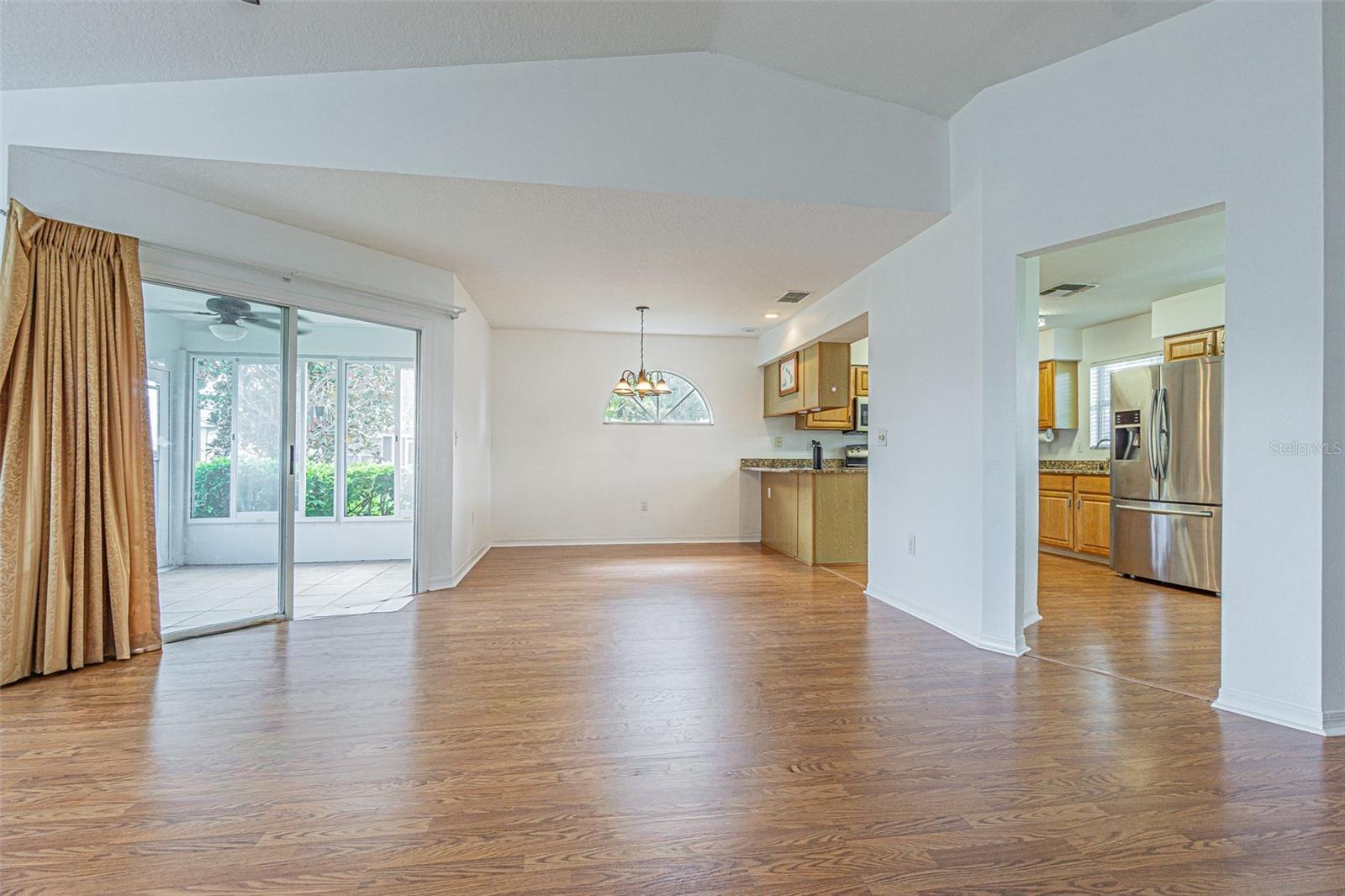11204 COREY PAVIN LN, SAN ANTONIO, FL — photo 20