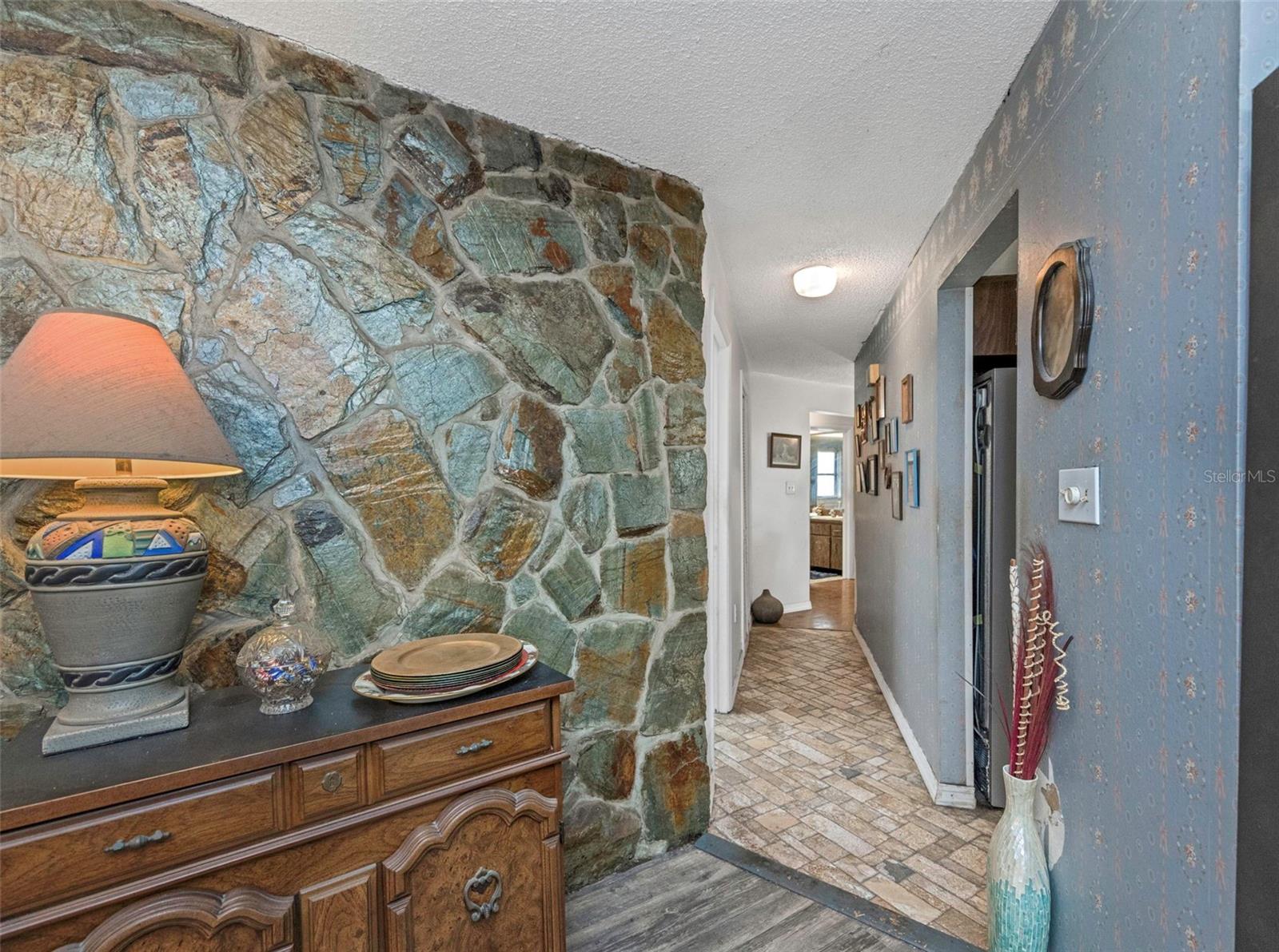 107 COUNTRY VILLAS DR, SAFETY HARBOR, FL — photo 19