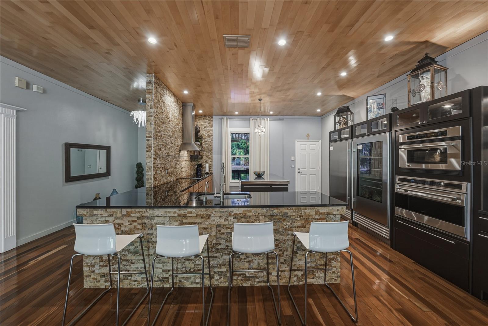 8600 SHENANDOAH RUN, WESLEY CHAPEL, FL — photo 17