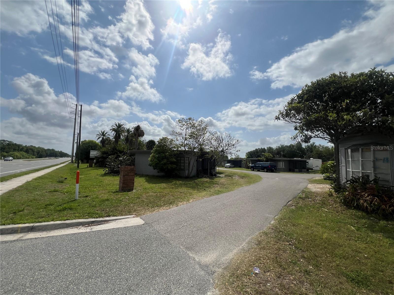 15992 W COLONIAL DR, OAKLAND, FL — photo 2