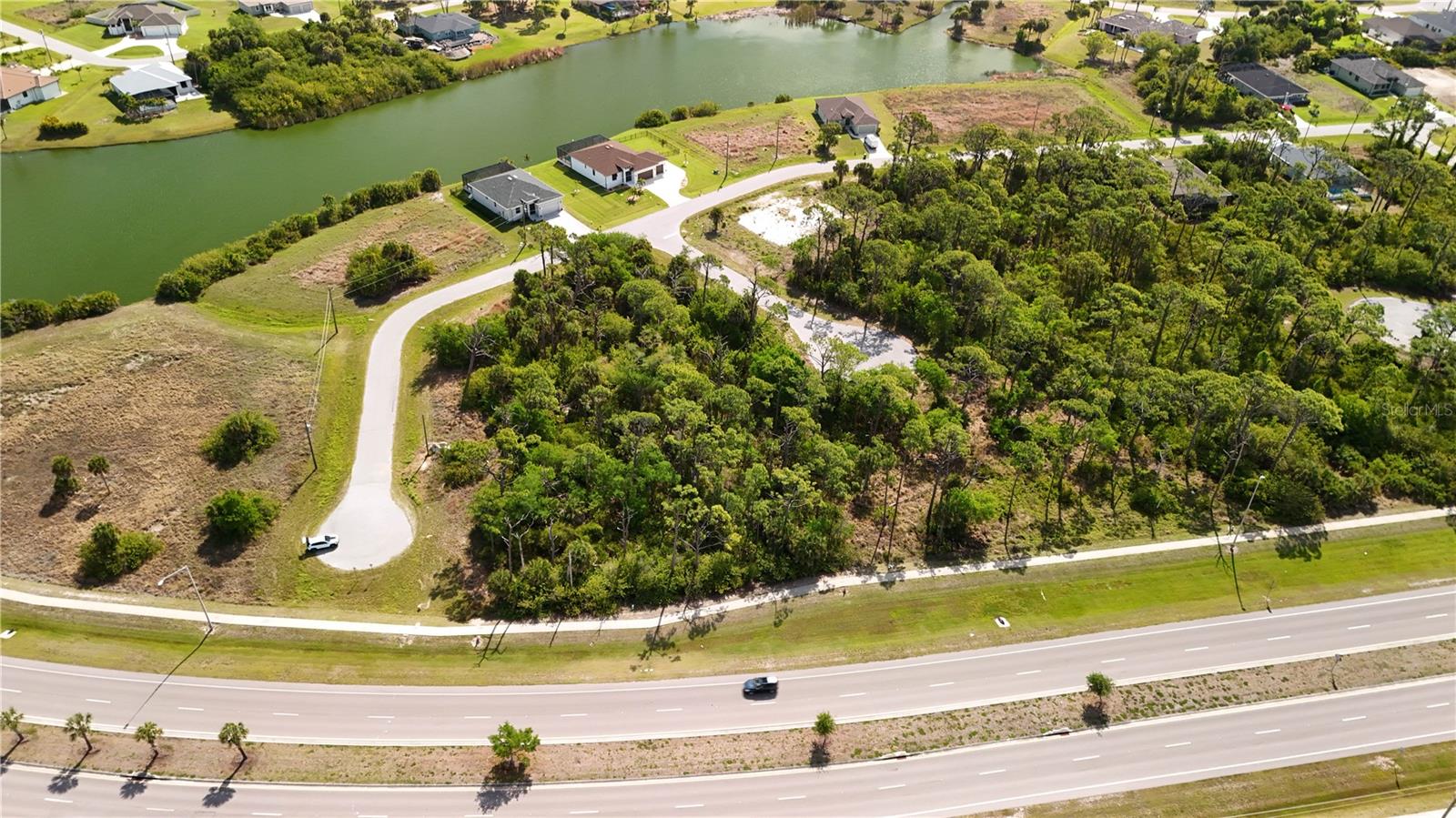 107 HAWK DR, ROTONDA WEST, FL — photo 2