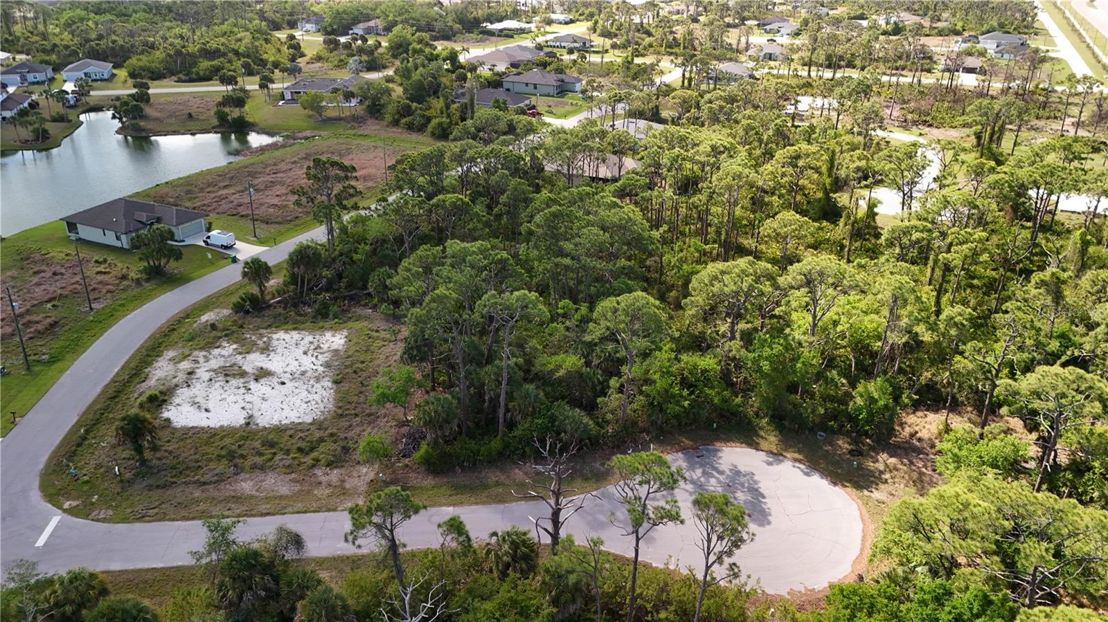 107 HAWK DR, ROTONDA WEST, FL — photo 4