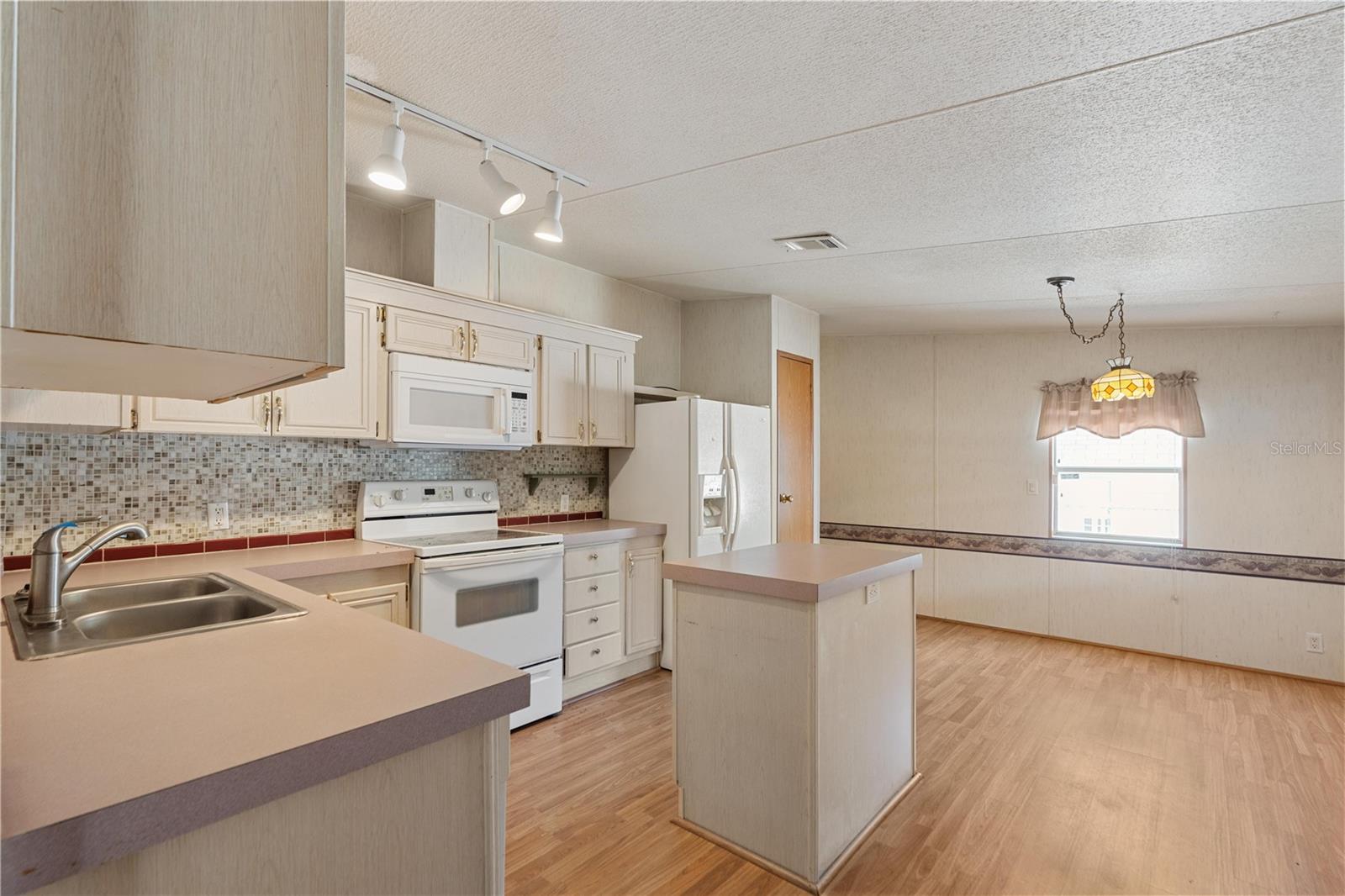 5205 BOTANY DR, HOLIDAY, FL — photo 6