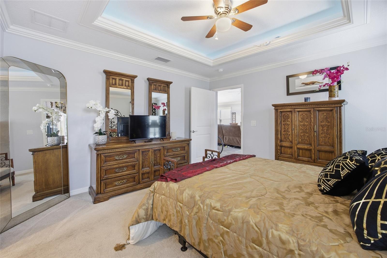 2910 MONUMENT WAY, THE VILLAGES, FL — photo 10