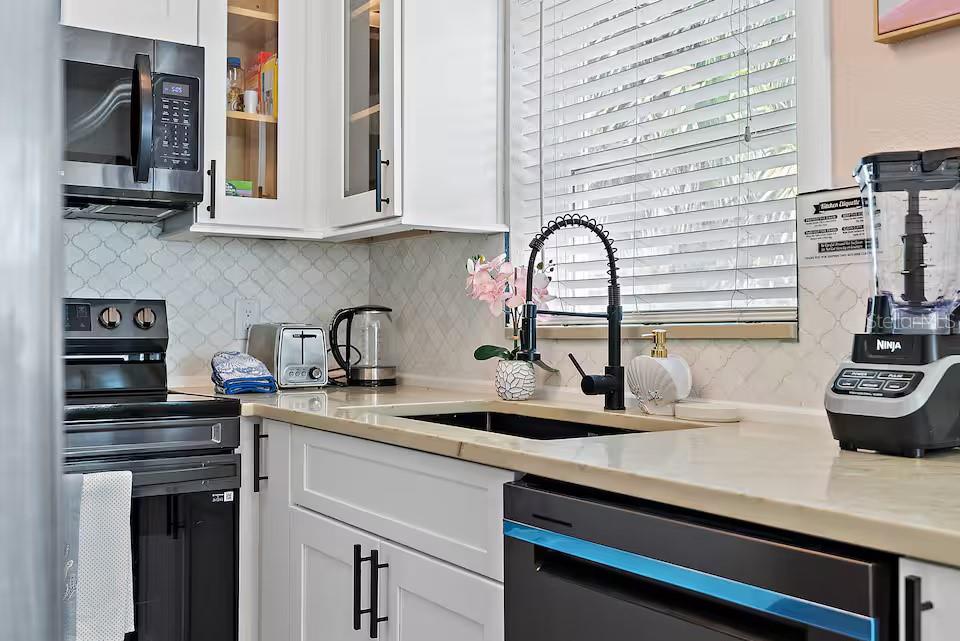 724 GULF BLVD, INDIAN ROCKS BEACH, FL — photo 29