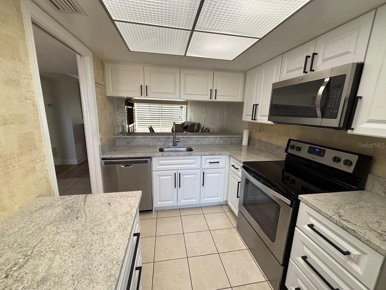 121 ISLAND WAY #331, CLEARWATER BEACH, FL — photo 14