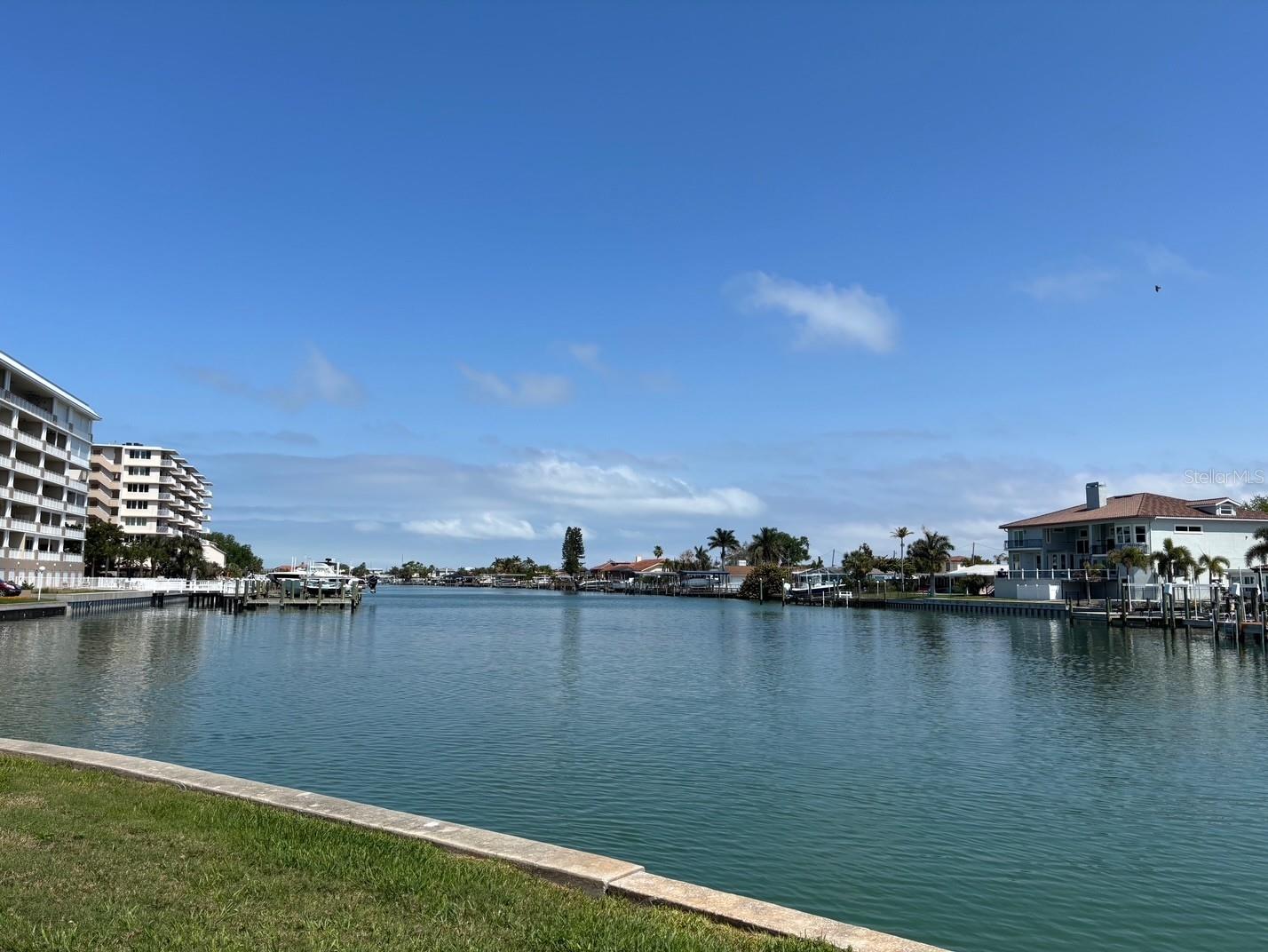 121 ISLAND WAY #331, CLEARWATER BEACH, FL — photo 32