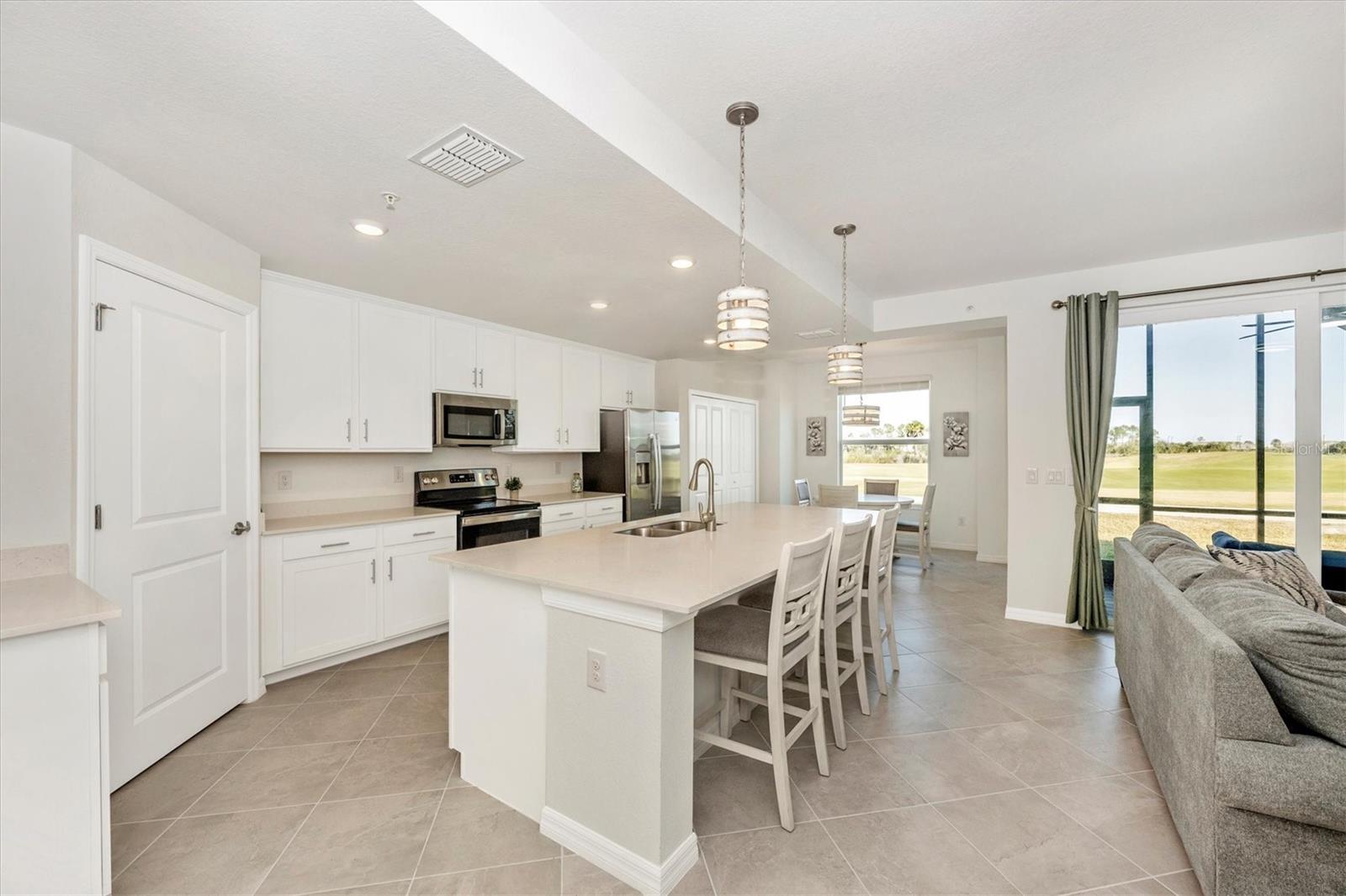 12550 GALAPAGOS ST #104, VENICE, FL — photo 5
