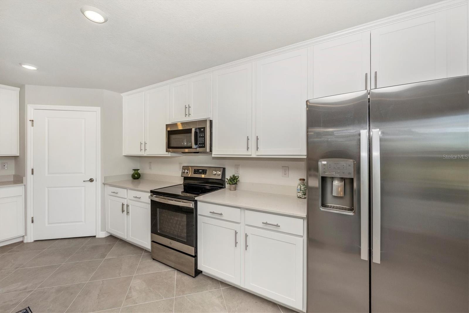 12550 GALAPAGOS ST #104, VENICE, FL — photo 9