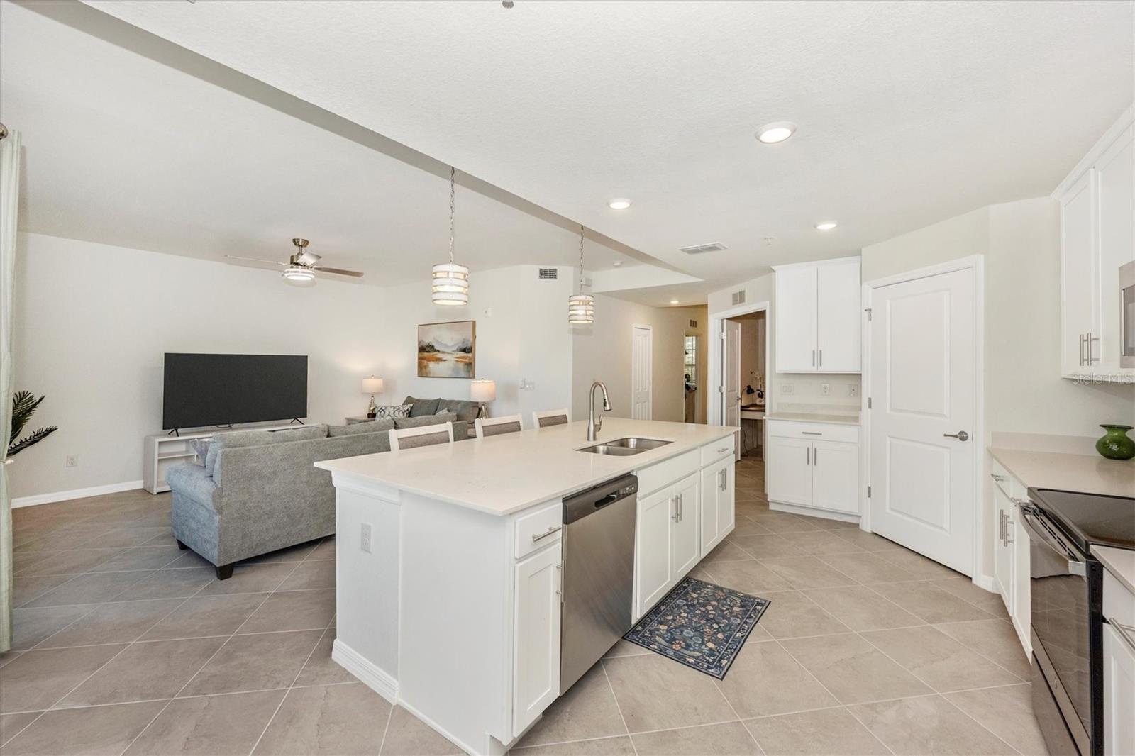 12550 GALAPAGOS ST #104, VENICE, FL — photo 13
