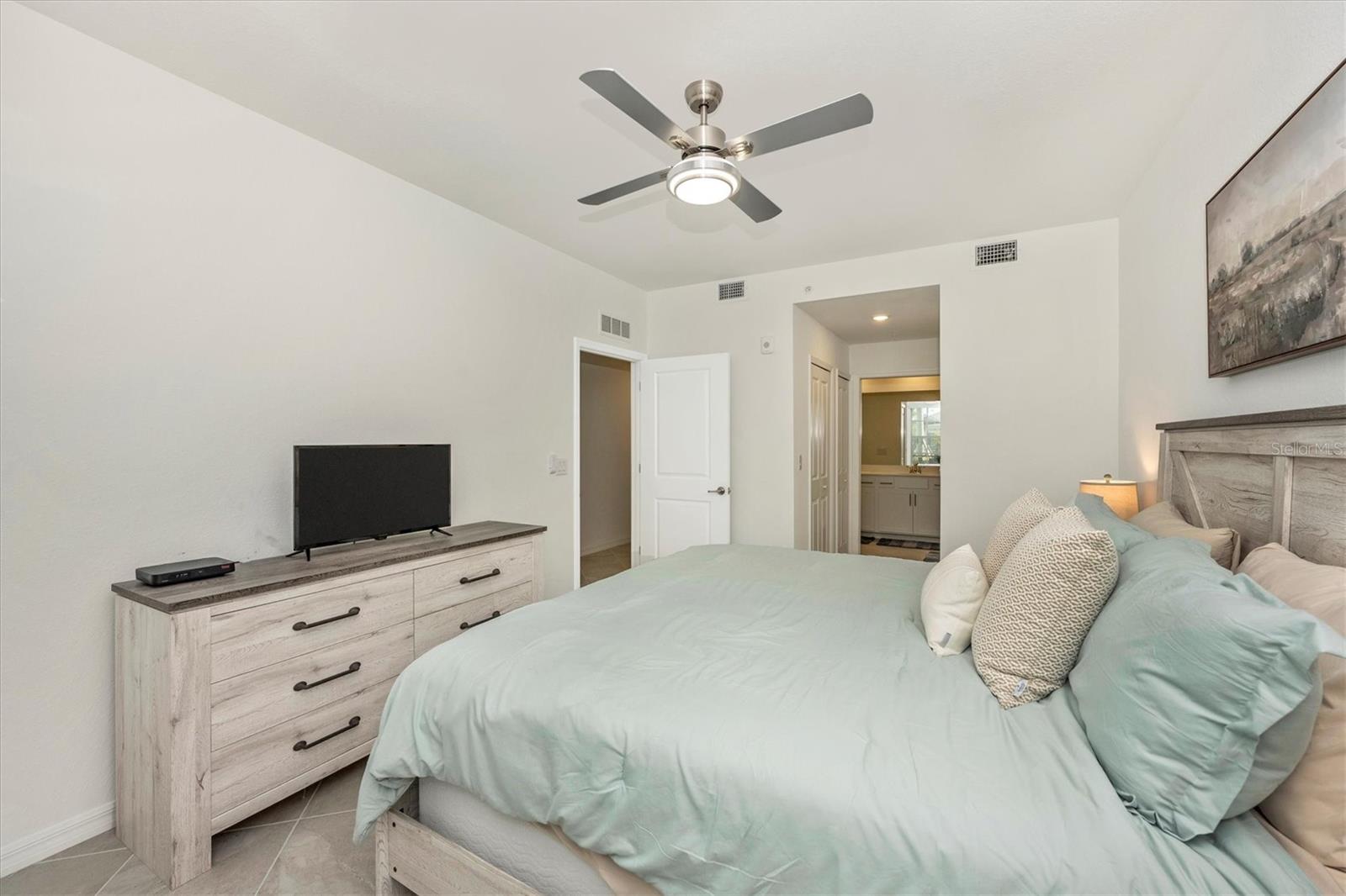 12550 GALAPAGOS ST #104, VENICE, FL — photo 24