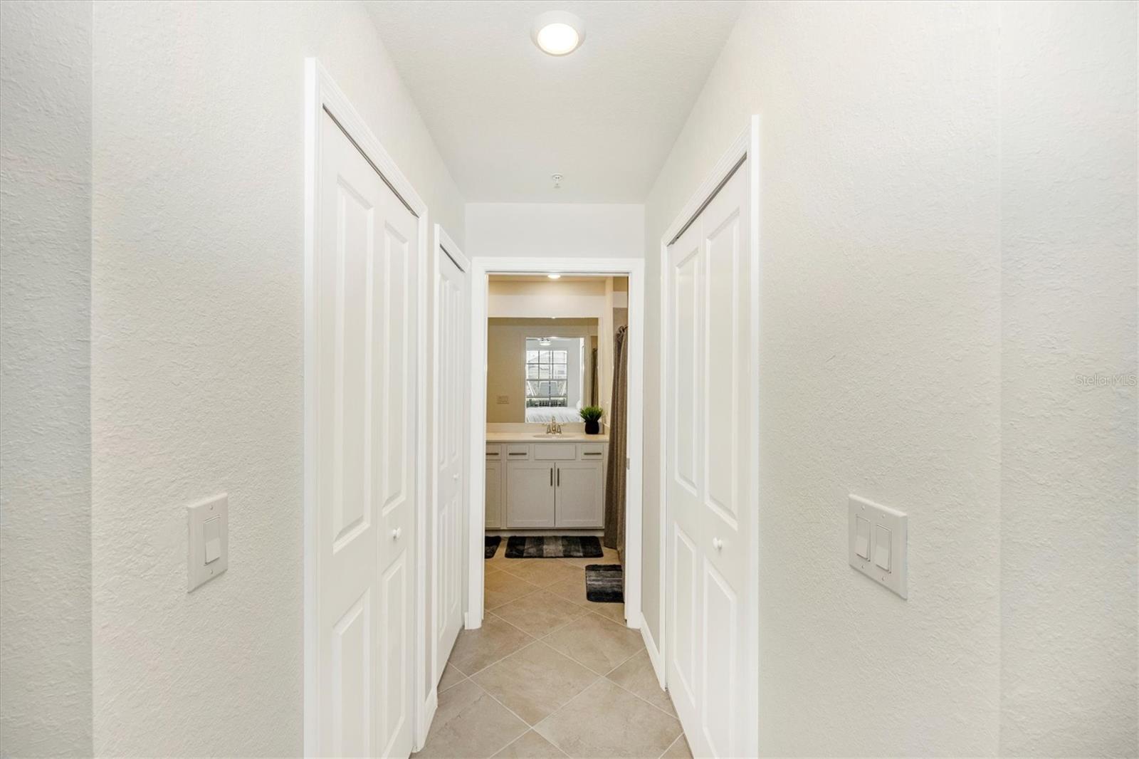 12550 GALAPAGOS ST #104, VENICE, FL — photo 25