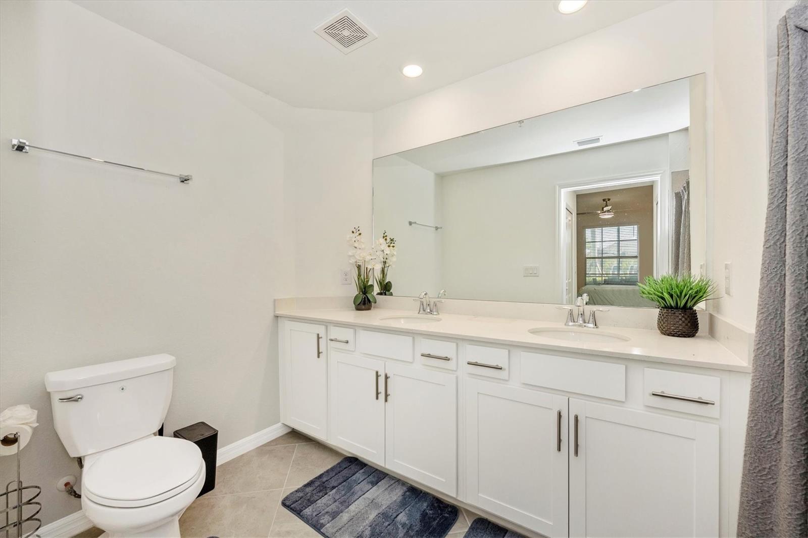 12550 GALAPAGOS ST #104, VENICE, FL — photo 26