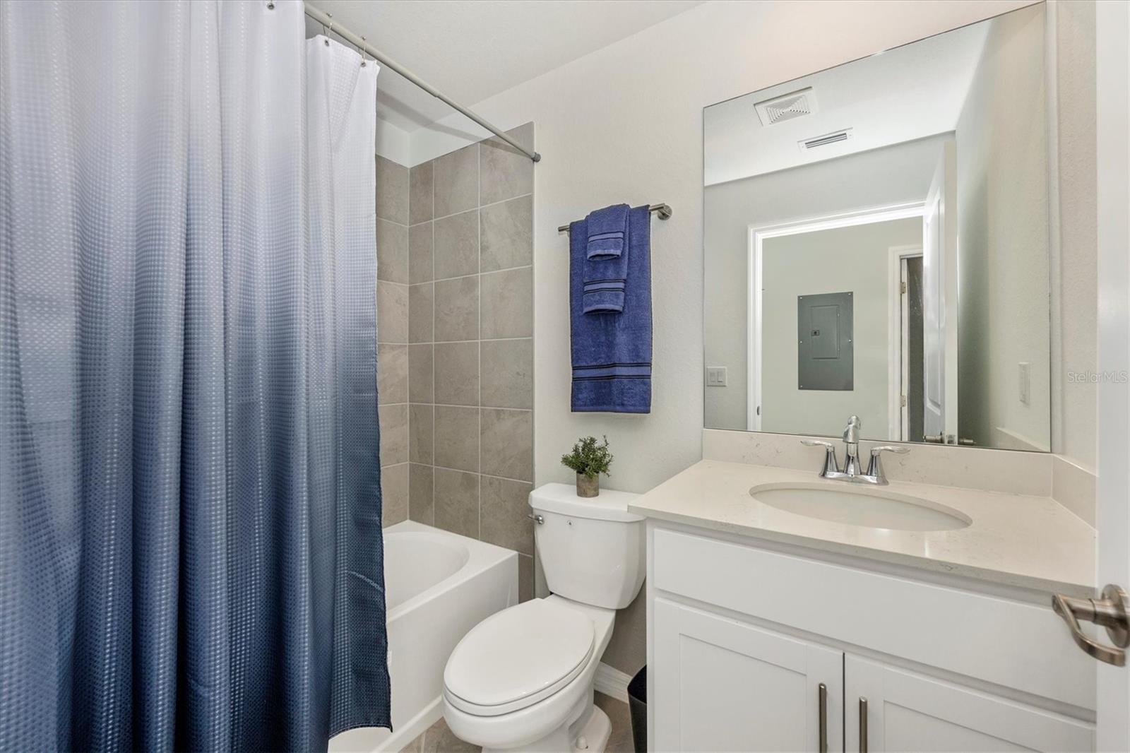12550 GALAPAGOS ST #104, VENICE, FL — photo 35