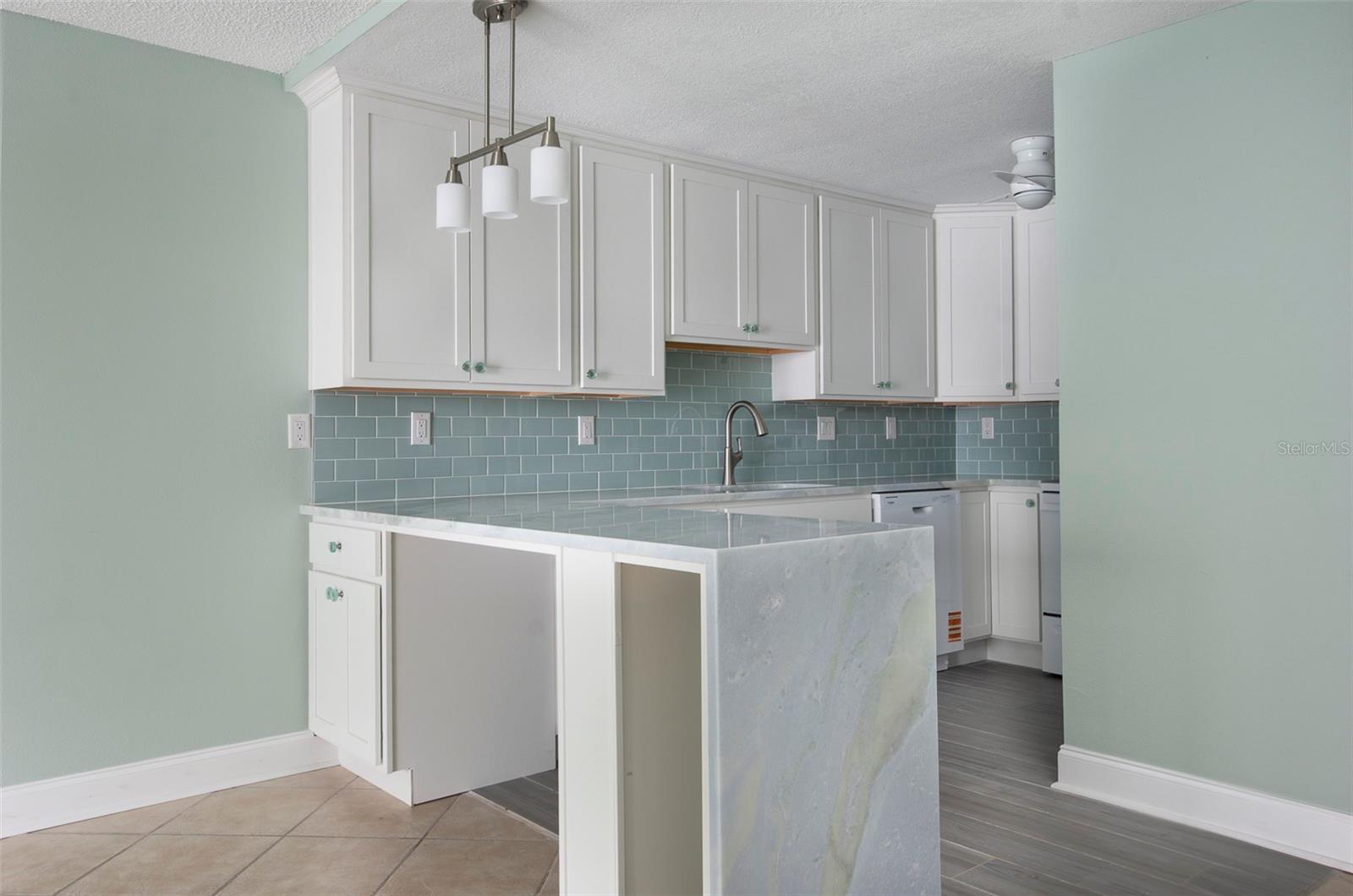 450 TREASURE ISLAND CSWY #105, TREASURE ISLAND, FL — photo 4