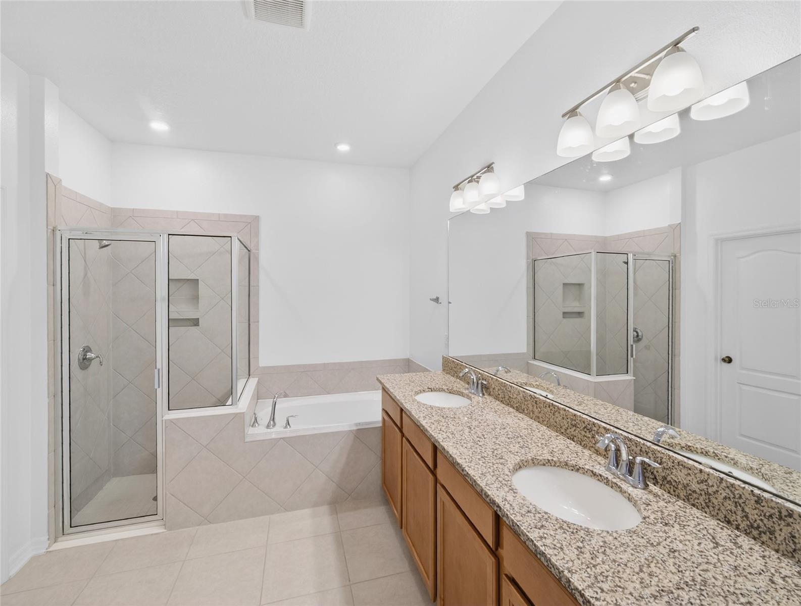 2556 LEYLAND CYPRESS LN, SANFORD, FL — photo 28