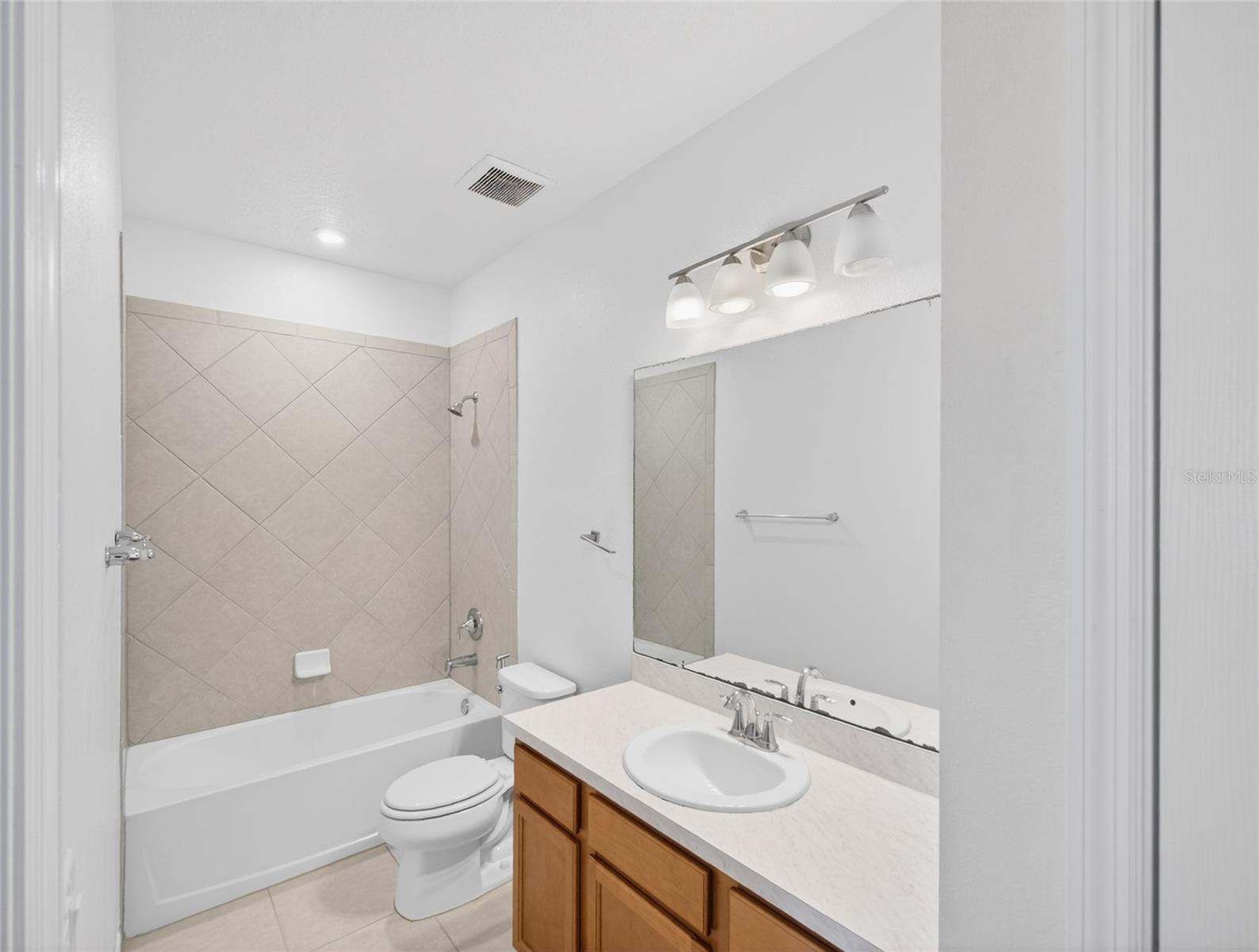 2556 LEYLAND CYPRESS LN, SANFORD, FL — photo 37