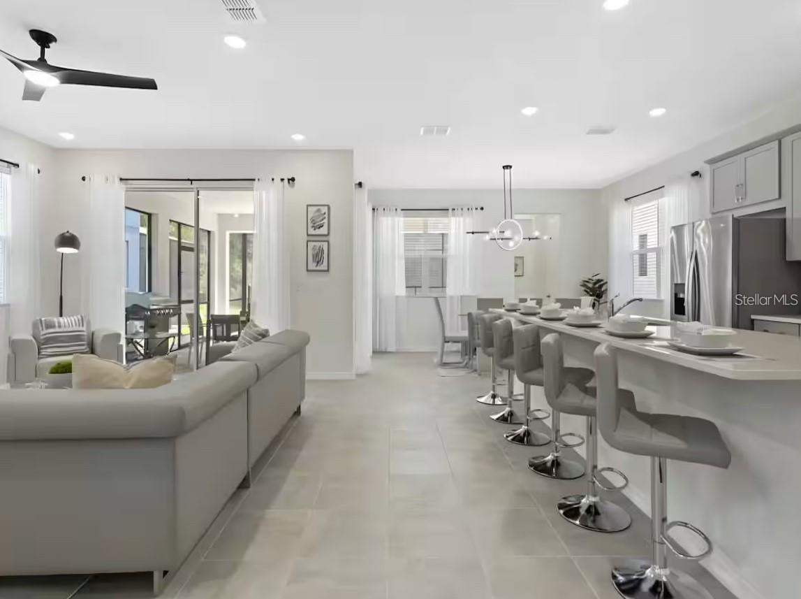 1929 TROPICAL PALMS CIR, KISSIMMEE, FL — photo 2