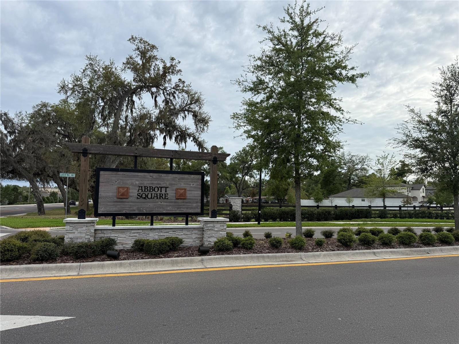 36370 WELL HILL WAY, ZEPHYRHILLS, FL — photo 3