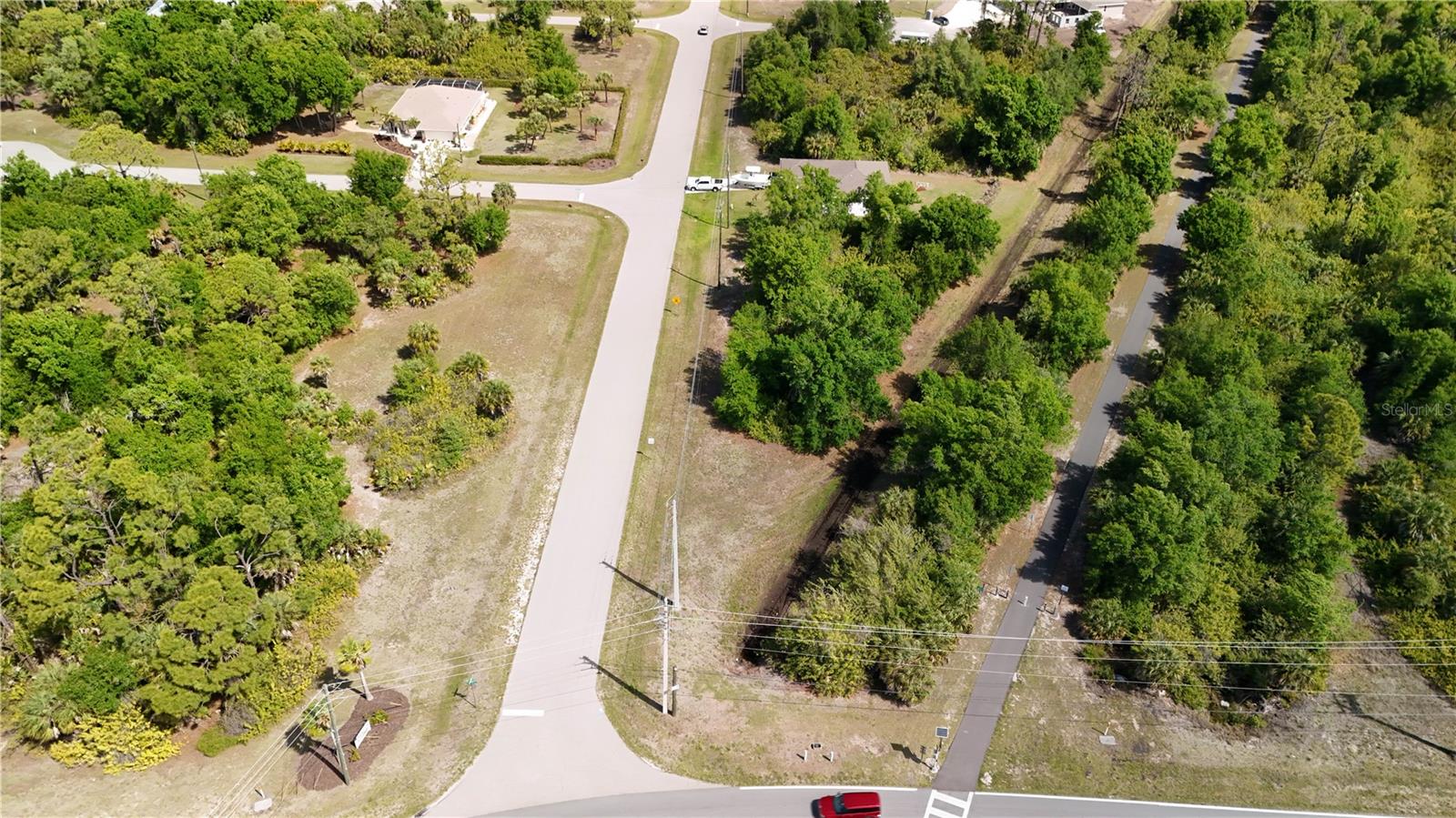 101 ANTILLA DR, ROTONDA WEST, FL — photo 8