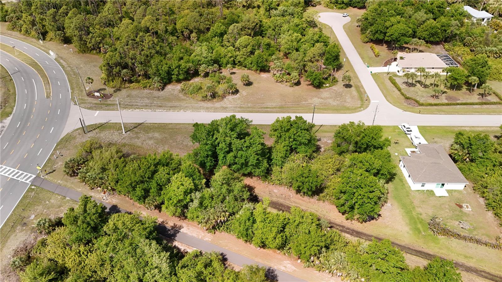 101 ANTILLA DR, ROTONDA WEST, FL — photo 10