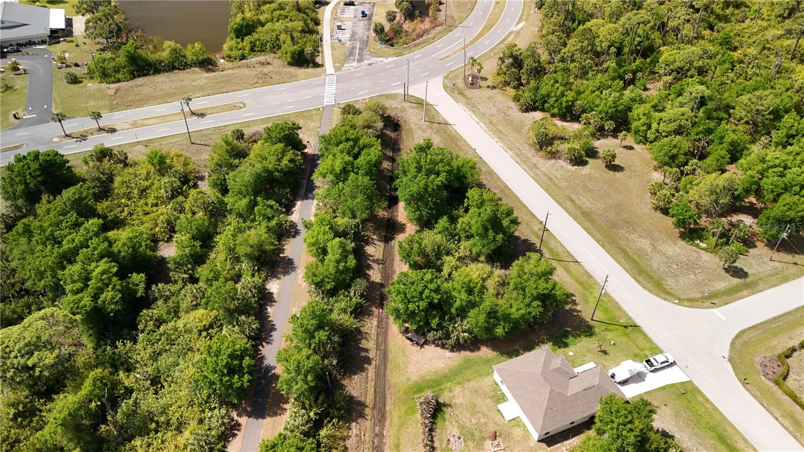 101 ANTILLA DR, ROTONDA WEST, FL — photo 12
