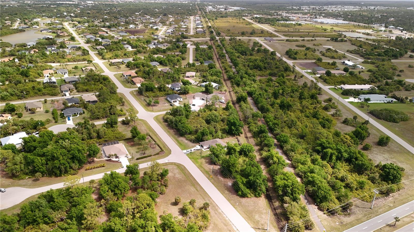 101 ANTILLA DR, ROTONDA WEST, FL — photo 23