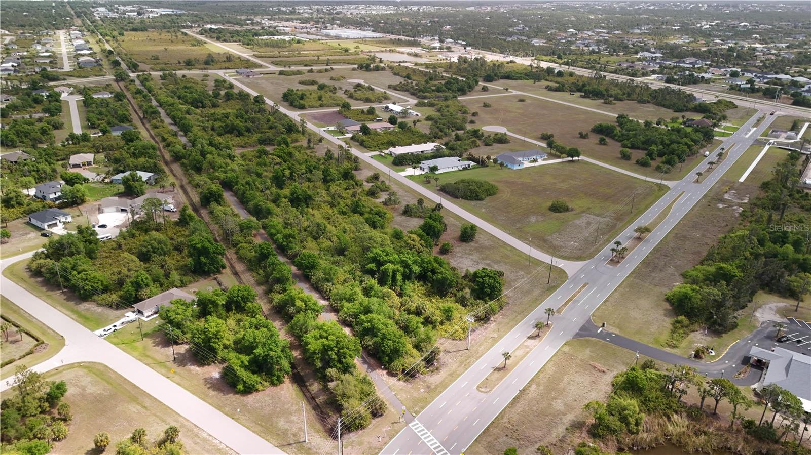 101 ANTILLA DR, ROTONDA WEST, FL — photo 24