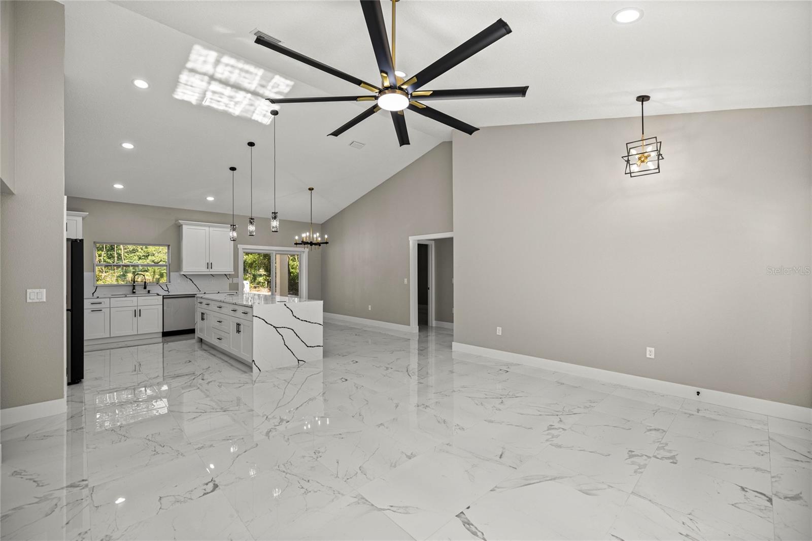 3981 SE 142ND LN, SUMMERFIELD, FL — photo 6