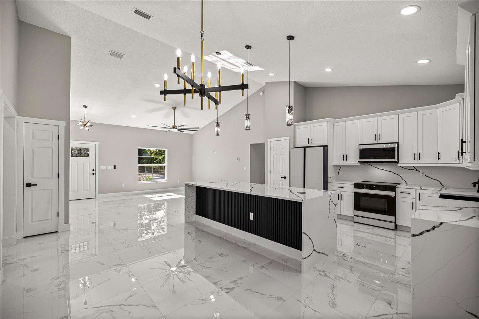 3981 SE 142ND LN, SUMMERFIELD, FL — photo 12