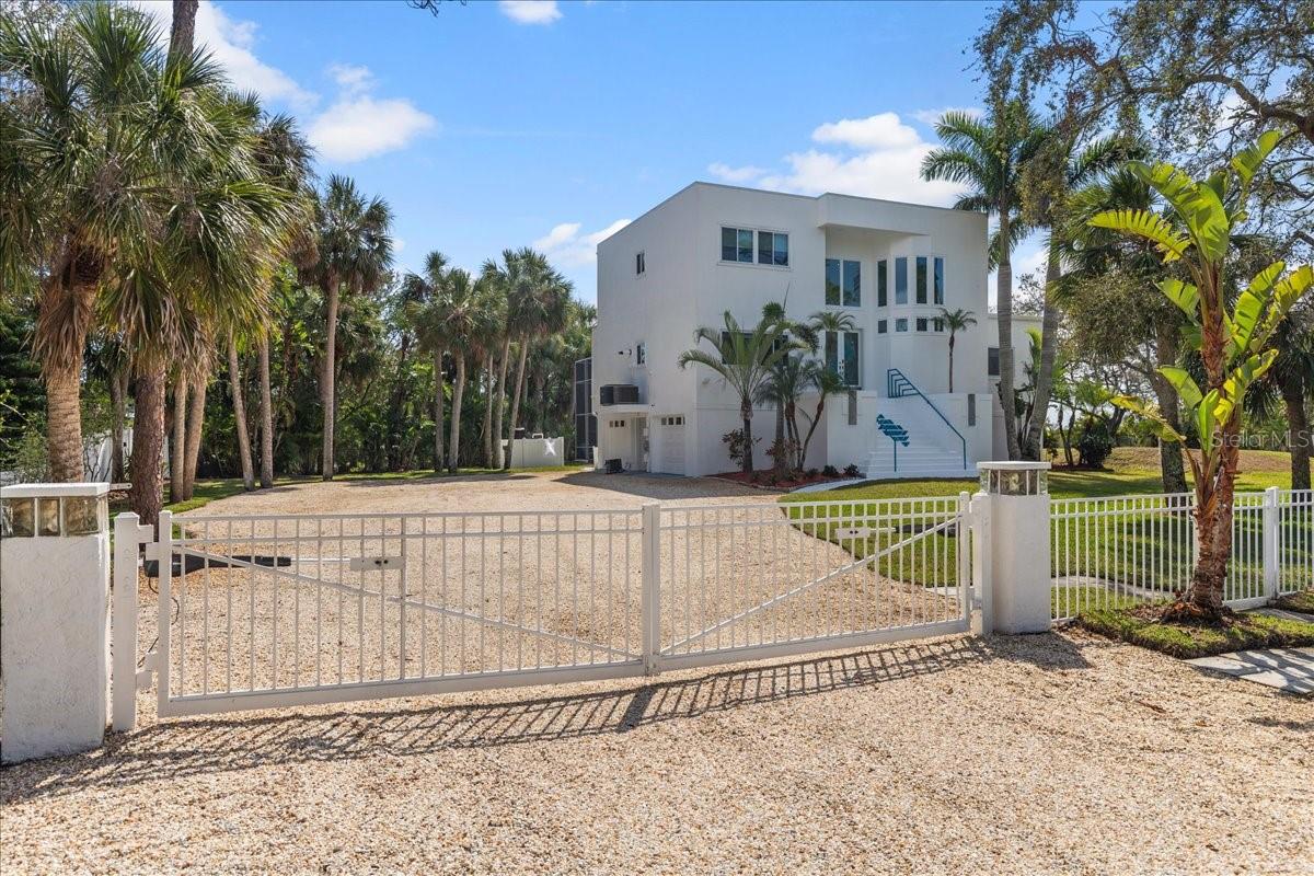 375 WELLINGTON AVE, OLDSMAR, FL — photo 73